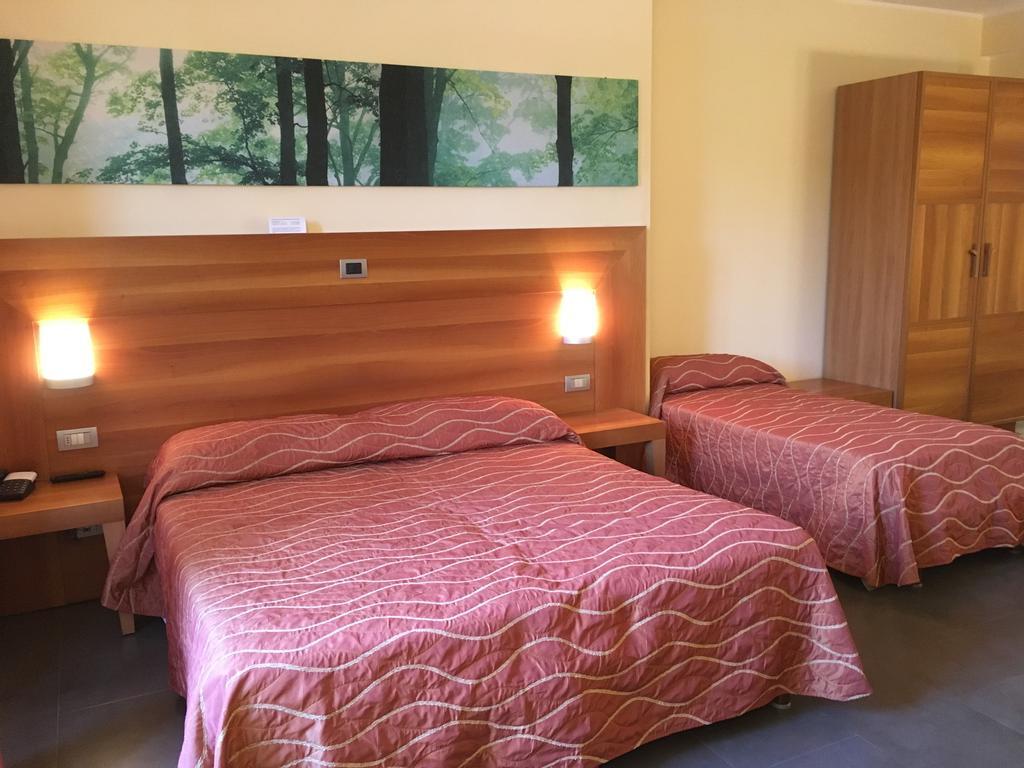 Hotel Langhe & Monferrato Costigliole d'Asti Extérieur photo