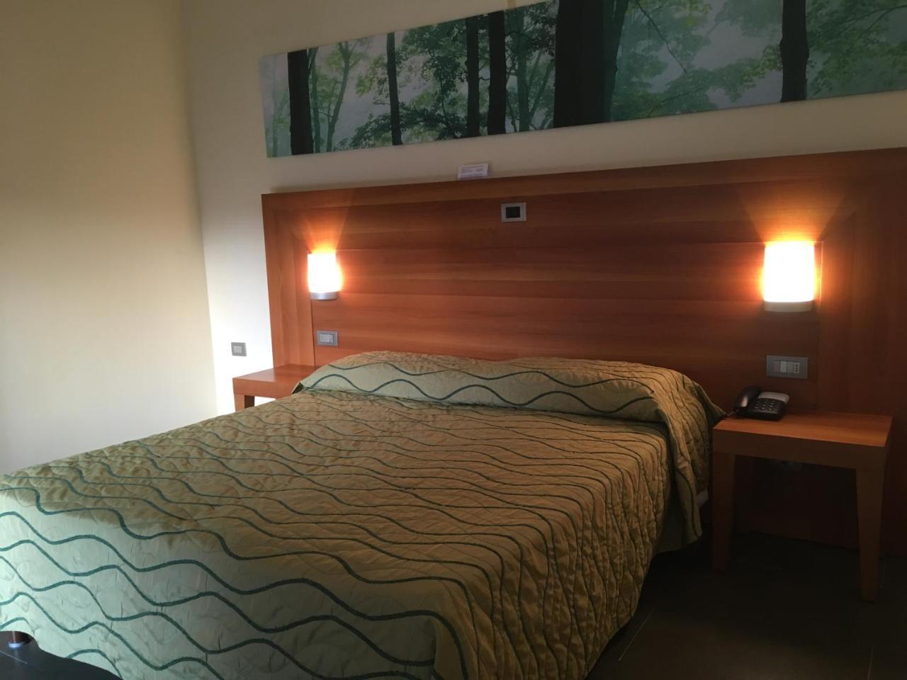Hotel Langhe & Monferrato Costigliole d'Asti Extérieur photo
